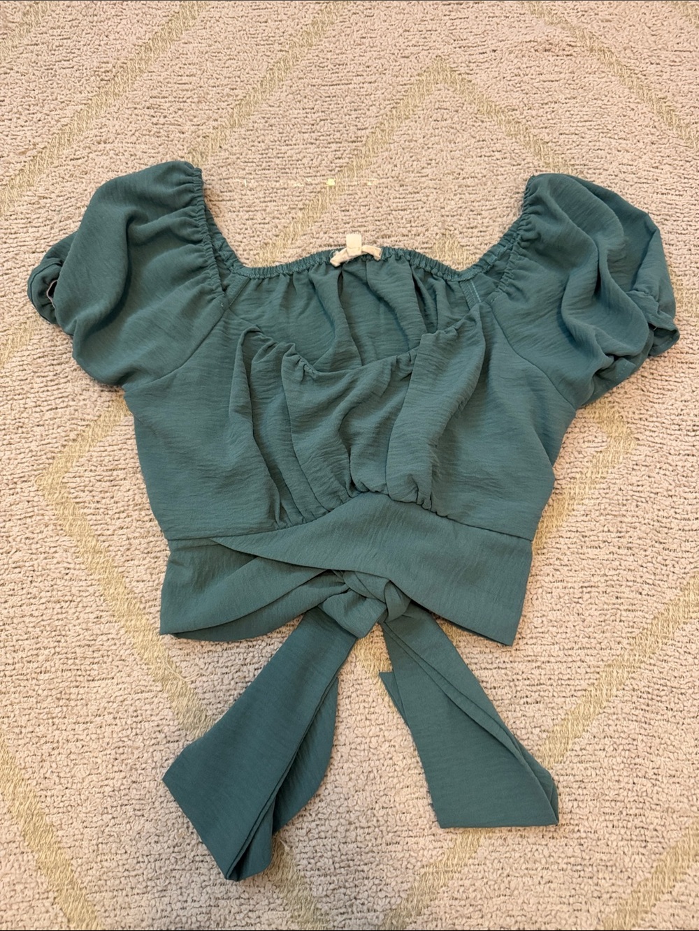 Pie in the Sky Puff-Sleeve open Tie-Front back in Teal Sz lg